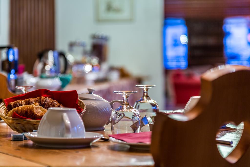 Les Cretes Blanches Hotel Val-d'Isere Ngoại thất bức ảnh