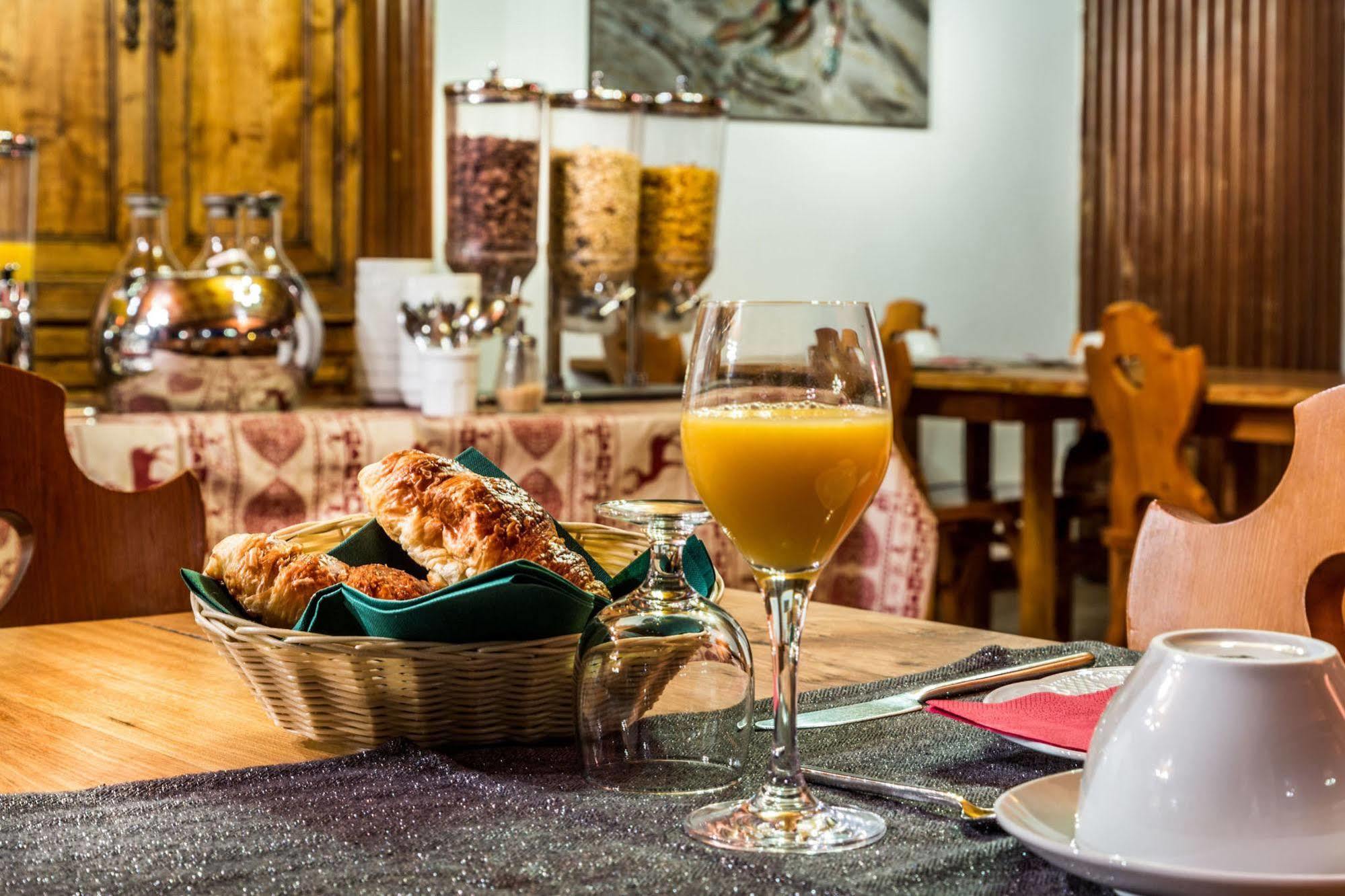 Les Cretes Blanches Hotel Val-d'Isere Ngoại thất bức ảnh